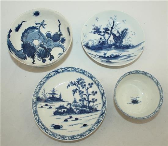 18th century English blue and white porcelain: 12cm (4)